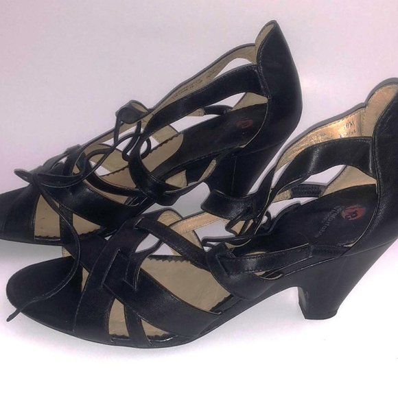 NWOT Blondo Sandals - Picture 12 of 16